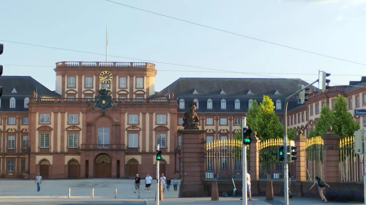 Ferienwohnung Mannheim Zentrum Stadthaus Zimmer 3 Privatunterkunft